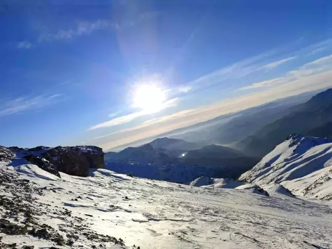 Mereto Dağı'nda Mahsur Kalan Dağcı 12 Saat Sonra Kurtarıldı