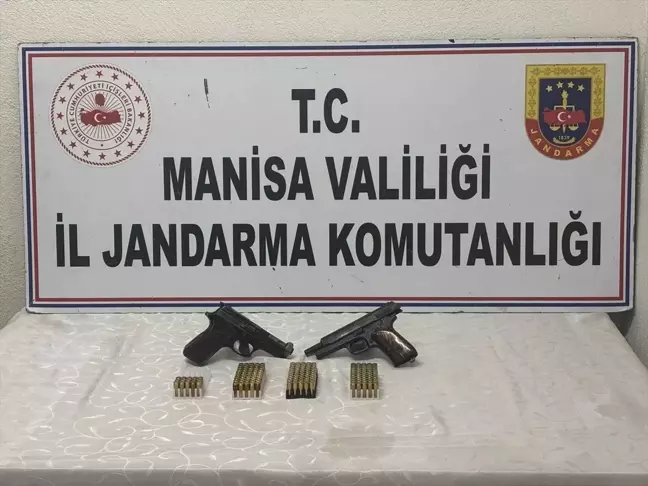 Akhisar'da Ruhsatsız Tabanca Operasyonu: 1 Gözaltı