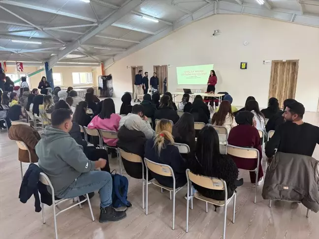 Çemişgezek'te Üniversite Öğrencilerine İlk Yardım Eğitimi Verildi