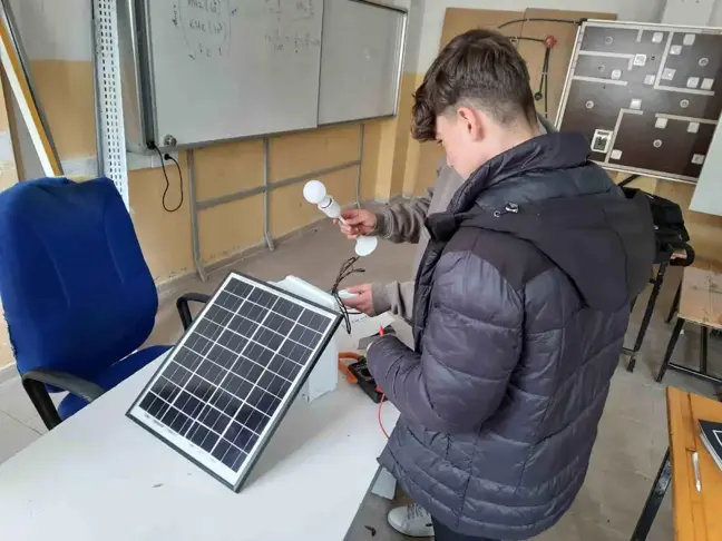 CW Enerji'den Bingöl'deki Öğrencilere Solar Eğitim Desteği