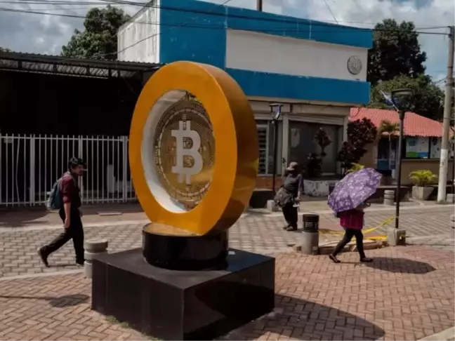 El Salvador Bitcoin planında değişikliğe gidiyor