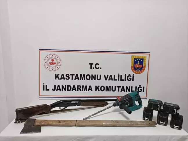 Kastamonu'da Kaçak Kazı Yapan 2 Kişi Gözaltına Alındı