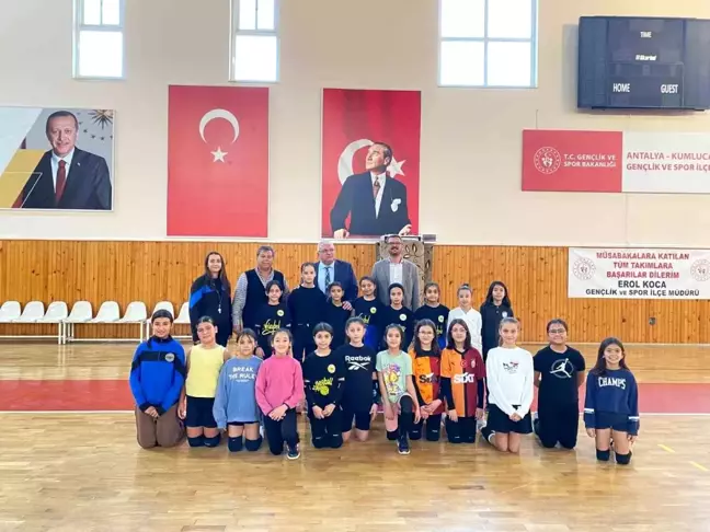 Kumluca Kaymakamı Spor Müdürlüğü'nü Ziyaret Etti