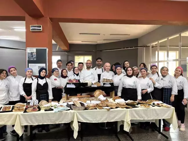 Düzce Üniversitesi'nde Gastronomi Sergisi Yoğun İlgi Gördü