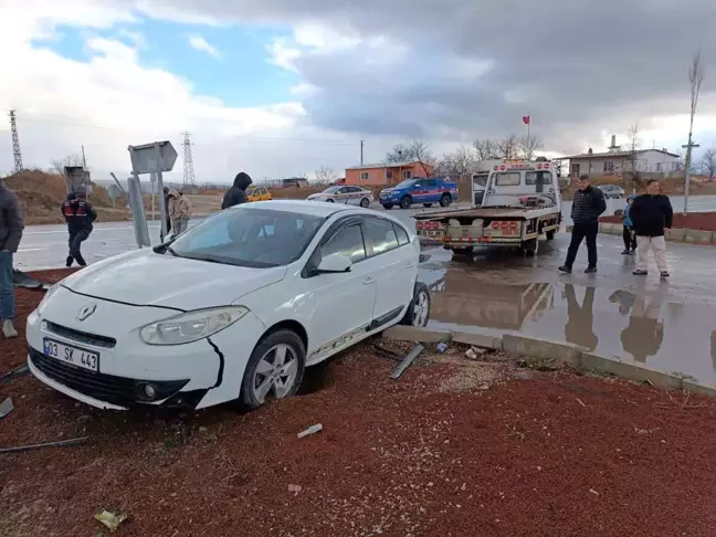 Afyonkarahisar'da Trafik Kazası: Bir Yaralı