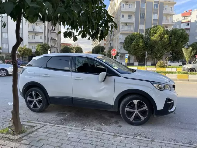 Aydın'da Otomobil ile Motosiklet Çarpıştı: 2 Yaralı