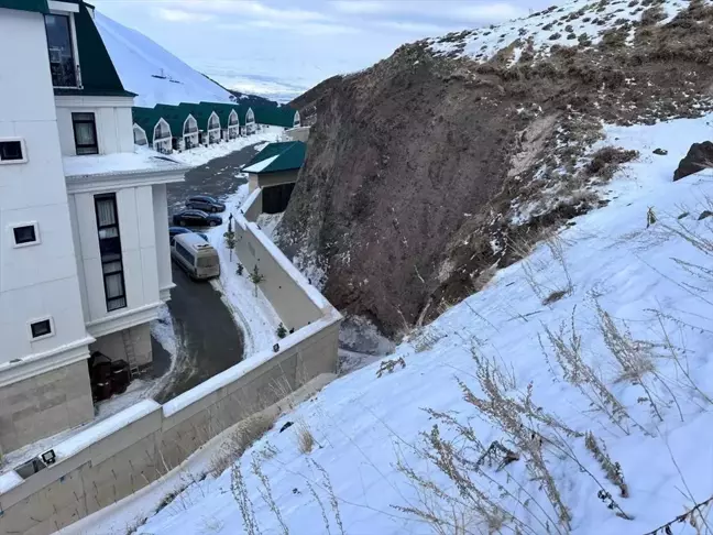 Erzurum Valiliği'nden Çığ Riski Açıklaması