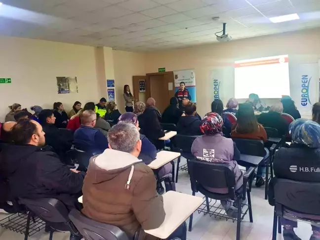 Eskişehir'de Fabrika Çalışanlarına Şiddetle Mücadele Semineri