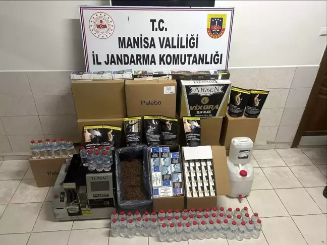 Akhisar'da Jandarma Kaçak Alkol ve Makaron Sigaraya Geçit Vermedi