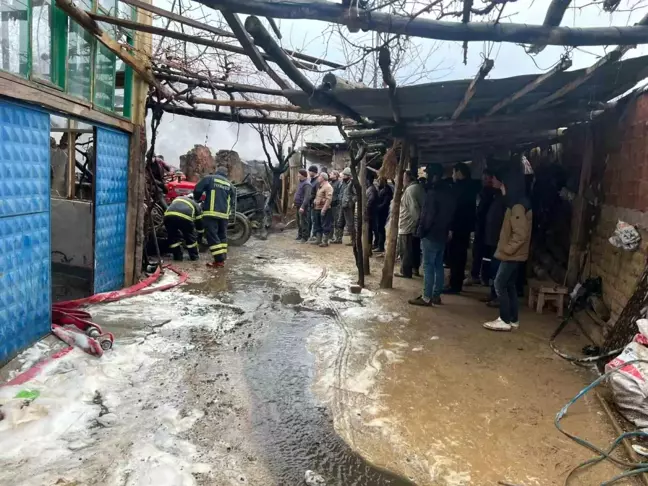 Isparta'da Çaltı Köyü'nde Yangın: Tarım Aletleri ve Ev Kullanılamaz Hale Geldi