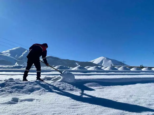 Erzurum'da Hava Durumu: Buzlanma ve Çığ Tehlikesi!