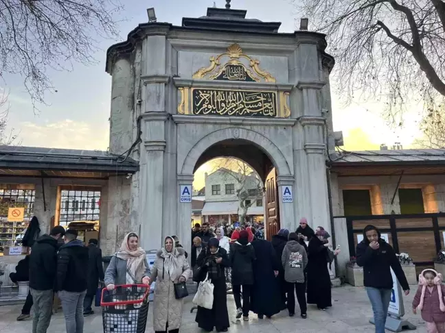 Regaip Kandili'nde Eyüpsultan Camii'ne Yoğun İlgi