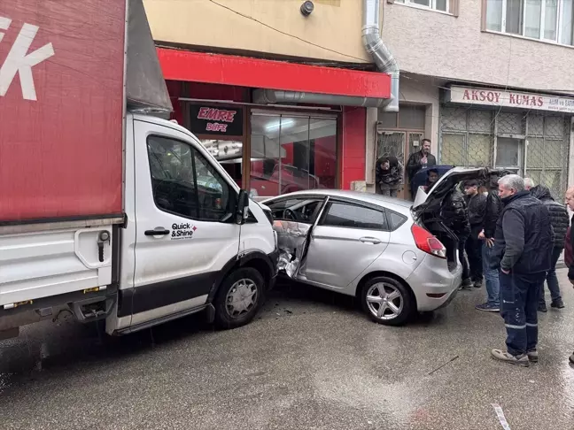 Ehliyetsiz Sürücü Polis Kovalamacasından Kaçamadı