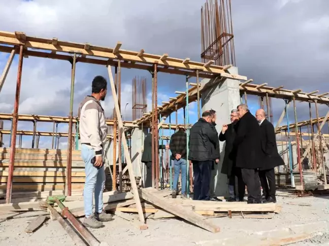 Afyonkarahisar'a İkinci Fen Lisesi İnşaatı Devam Ediyor