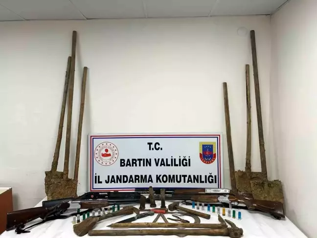 Bartın'da Define Ararken Suçüstü Yakalanan 5 Kişi Gözaltına Alındı