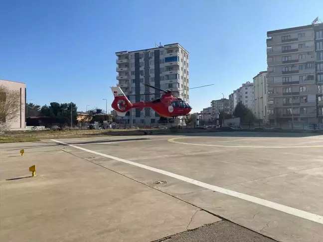 Lösemi Hastası Abdulbaki Fidan Ambulans Helikopterle Hastaneye Ulaştırıldı