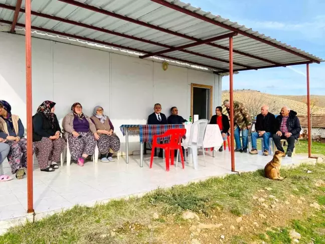 Alaşehir Kaymakamı, Mahalle Ziyaretleriyle Sorunları Yerinde Çözüyor