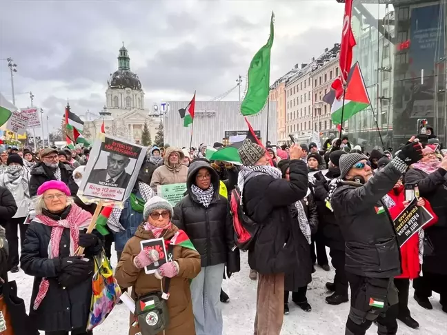 İsrail'in Gazze Saldırıları Stockholm'de Protesto Edildi