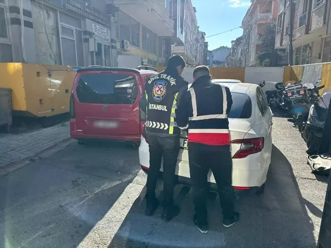 İstanbul'da Trafik İhlali Yapan 2 Sürücüye 17 Bin Lira Ceza