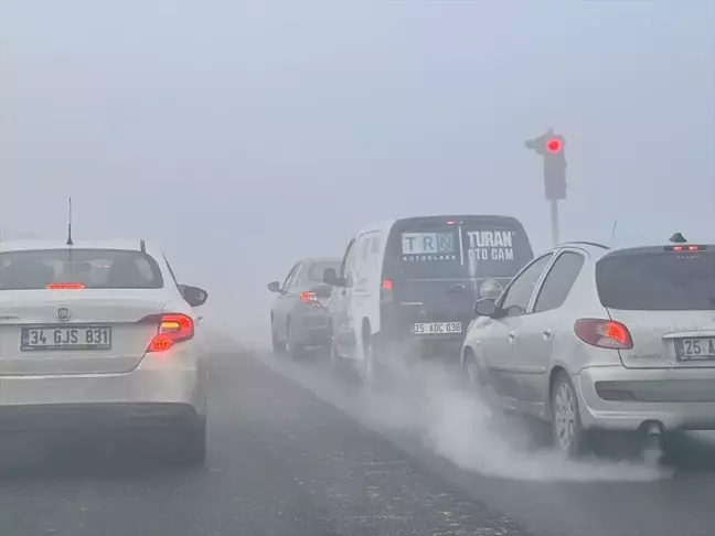 Doğu Anadolu'da Yoğun Sis ve Buzlanma Etkili Oluyor