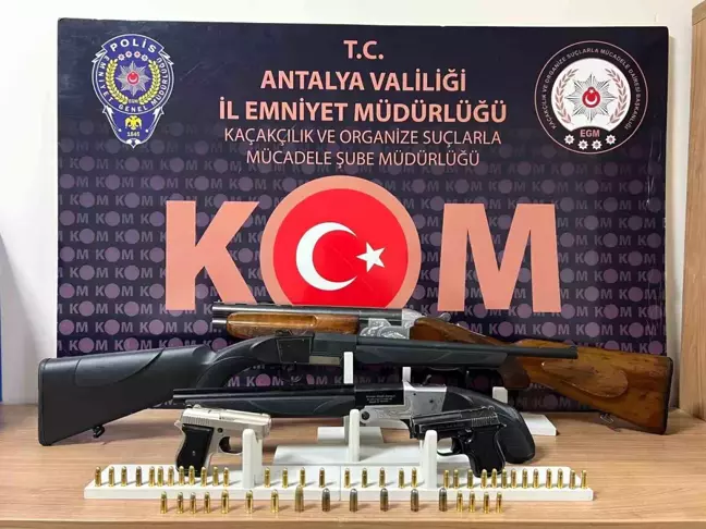 Antalya'da Kaçakçılıkla Mücadele Operasyonları: 4 Şüpheli Yakalandı