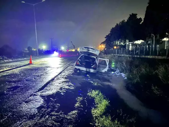 İskenderun'da Seyir Halindeki Otomobilde Yangın Çıktı