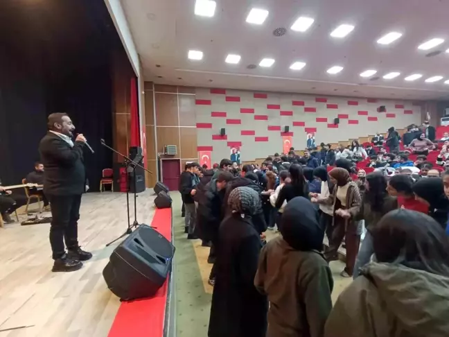 Ağrı’da Öğrencilere Moral Konseri Düzenlendi