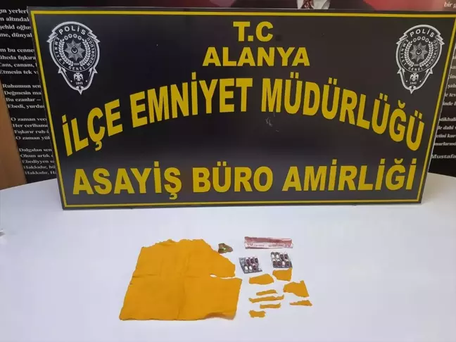 Antalya'da Uyuşturucu ile Yakalanan Şüpheli Gözaltına Alındı