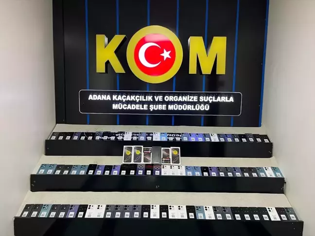 Adana'da Gümrük Kaçağı 96 Cep Telefonu Ele Geçirildi