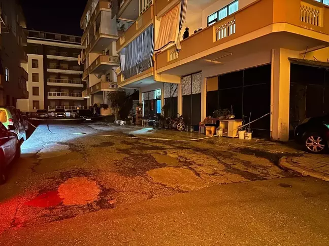 Alanya'da Bıçaklı Kavga: 1 Ölü