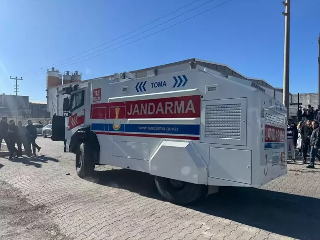 Şanlıurfa'da Tekstil Fabrikasında Yangın Çıktı