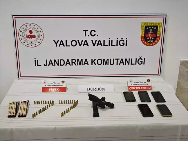 Yalova'da Göçmen Kaçakçılığı İddiasıyla 8 Zanlı Tutuklandı