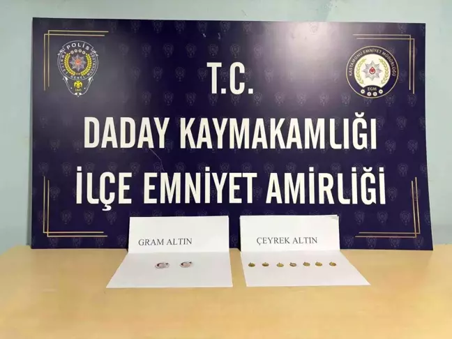 Kastamonu'da Jandarma Kılığına Giren Dolandırıcılar Yaşlı Çifti 41 Bin Lira Dolandırdı