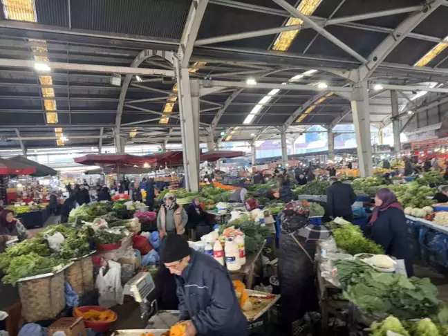 Zonguldak'ta Halk Pazarında Fiyatlar Yükseldi