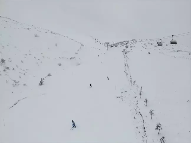 Çambaşı Kayak Tesisleri Yarıyıl Tatilinde Ziyaretçi Akınına Uğradı