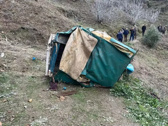 Nazilli'de Pikap Uçuruma Yuvarlandı: 1 Ölü, 6 Yaralı