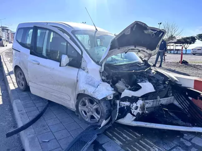 Hatay'da Trafik Kazası: 3 Yaralı