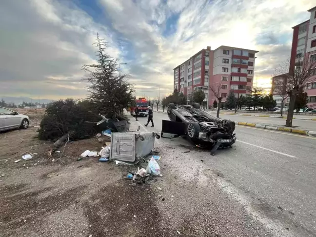 Isparta'da Lüks Otomobil Kazası: Sürücü Hafif Yaralandı