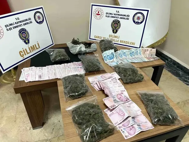 Düzce'de Uyuşturucu Operasyonu: 550 Gram Esrar Ele Geçirildi