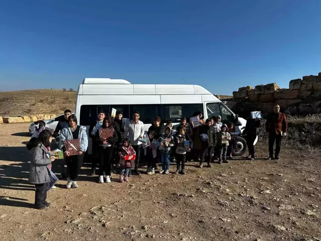 Çocuklara Zerzevan Kalesi Gezisi Düzenlendi