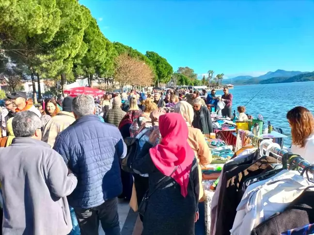 Köyceğiz İkinci El Pazarı'na Yoğun İlgi