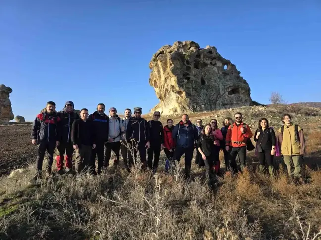 Eskişehir'de Doğaseverler Frig Vadisi'nde Yürüyüş Yaptı