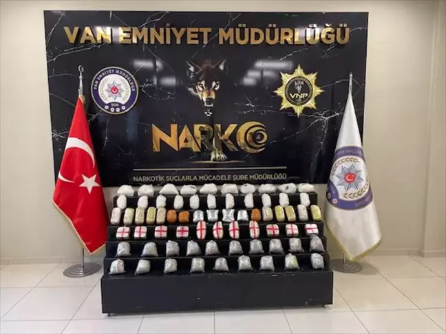 Van'da Uyuşturucu Operasyonunda 55 Kilo Madde Ele Geçirildi