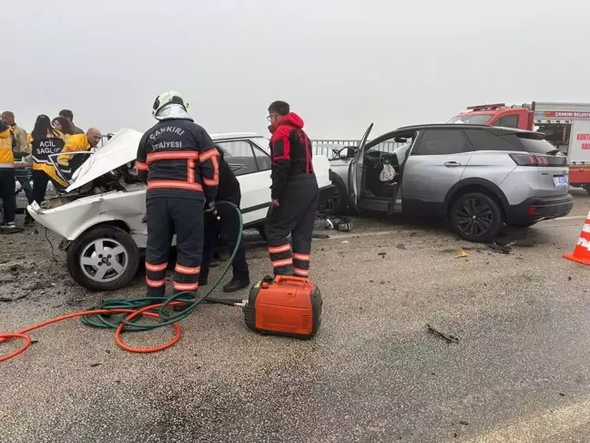 Çankırı'da Otomobil Kazası: 1 Ölü, 2 Yaralı