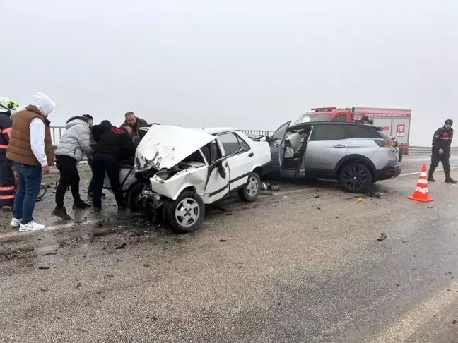 Çankırı'da Trafik Kazası: 1 Ölü, 2 Yaralı