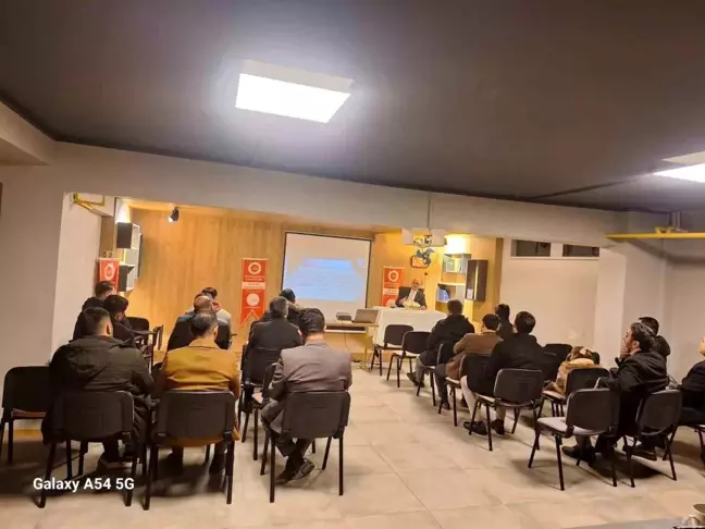 Afyonkarahisar'da Baba Okulu Semineri Başladı