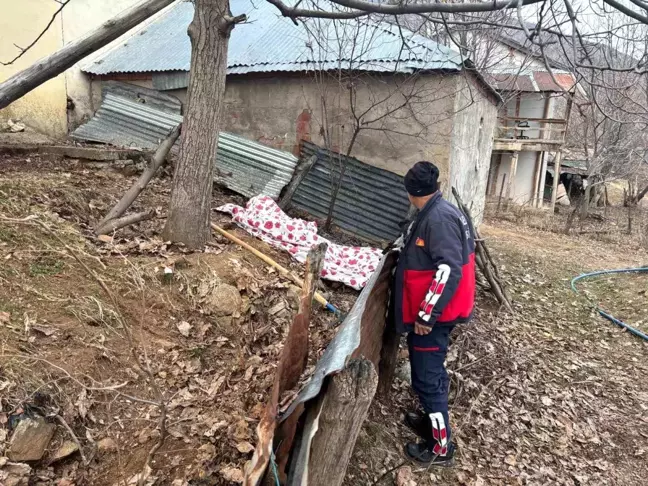 Tunceli'de Yaprak Tutuşturma Kazası: 90 Yaşındaki Kadın Hayatını Kaybetti