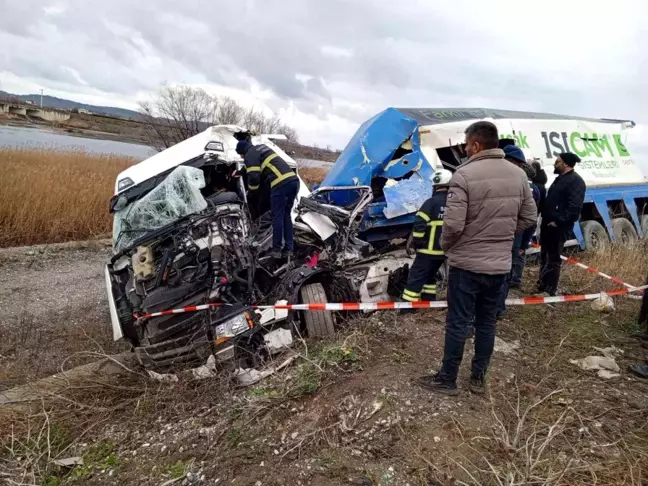 Samsun'da Tır Kazası: 1 Ölü, 2 Yaralı