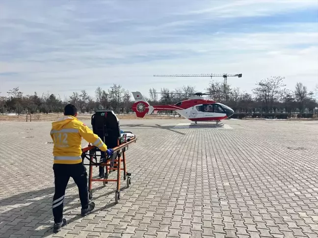 Hamile Kadın Ambulans Helikopterle Hastaneye Sevk Edildi