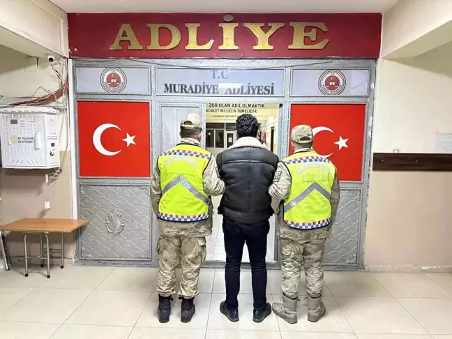 Muradiye'de Düzensiz Göçmen Operasyonu: 5 Göçmen Yakalandı